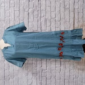 NWT National Embroidered Raffle Midi dress with side pockets.